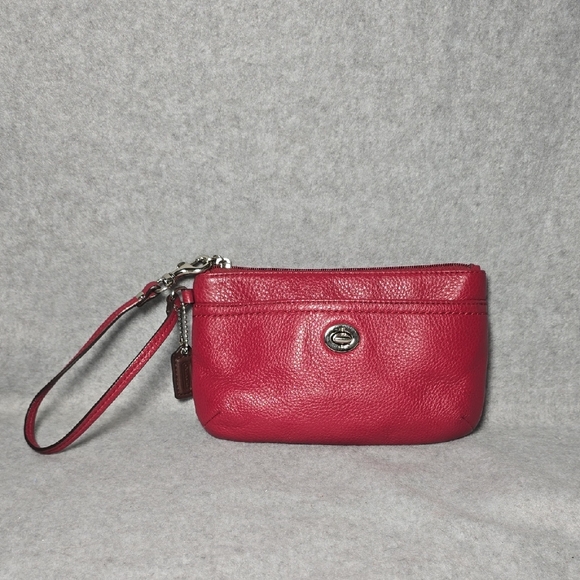 Coach Park Leather Medium Wrislet With Turnlock - Picture 1 of 11